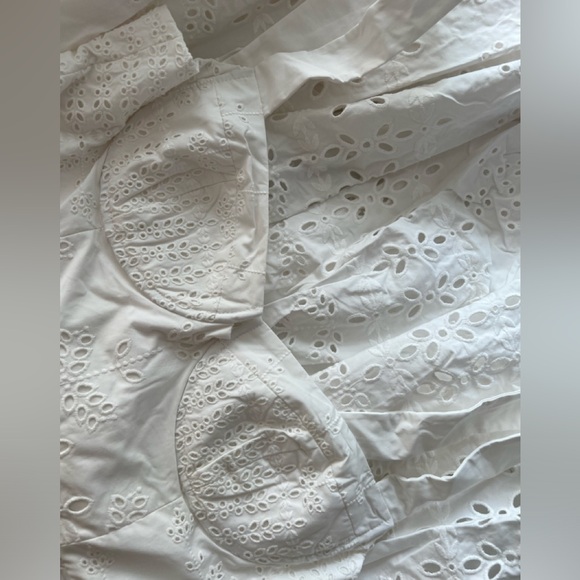 Self Portrait WHITE COTTON BRODERIE MINI DRESS - Picture 3 of 3